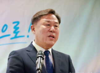 “양당 독점구도 깨고 민생중심 정치 재편”
